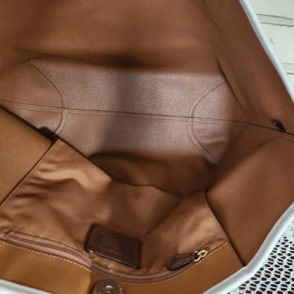 Coach Signature Khaki Shoulder Bag Purse - Picture 13 of 15